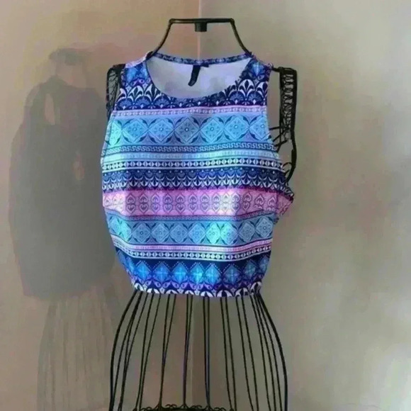 Colorful crop top - Picture 1 of 4